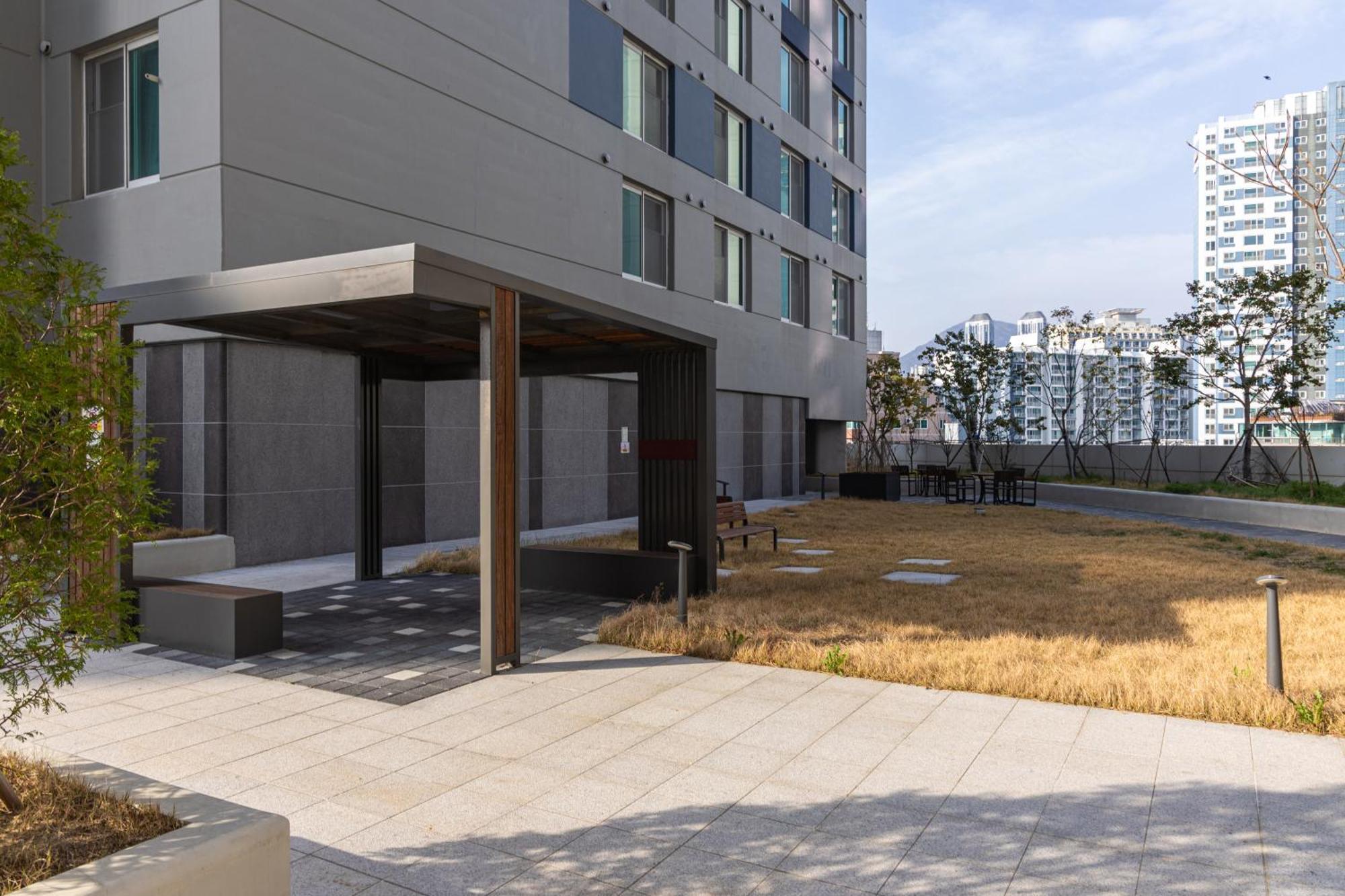 Gwangan View Summer Vacation Apartment Busan